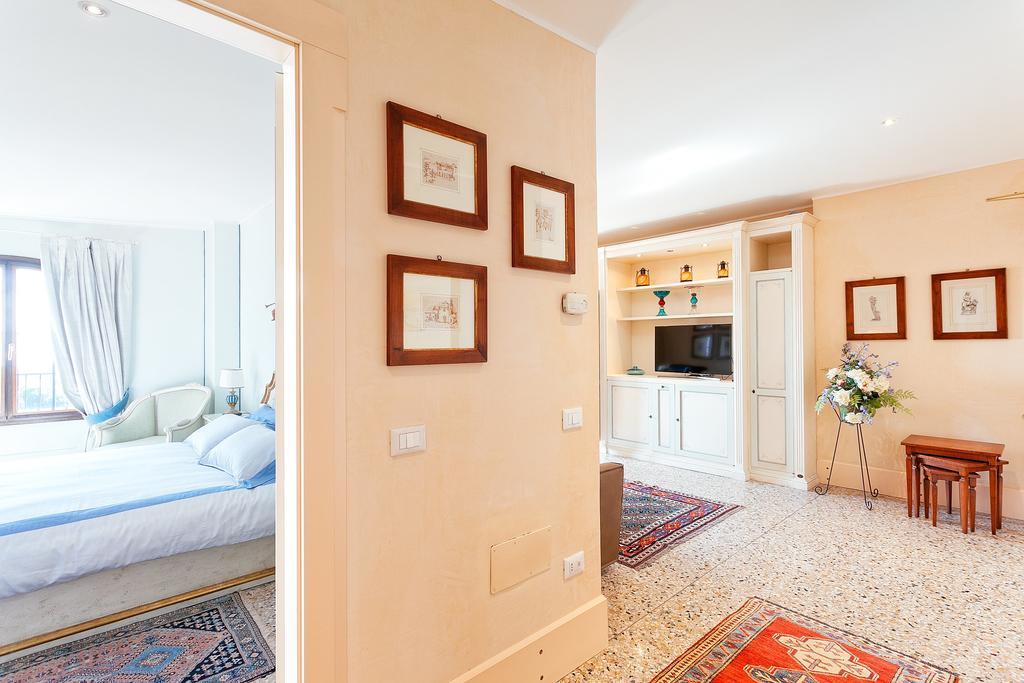 Deluxe Apartments Lagoon View Venice Luaran gambar