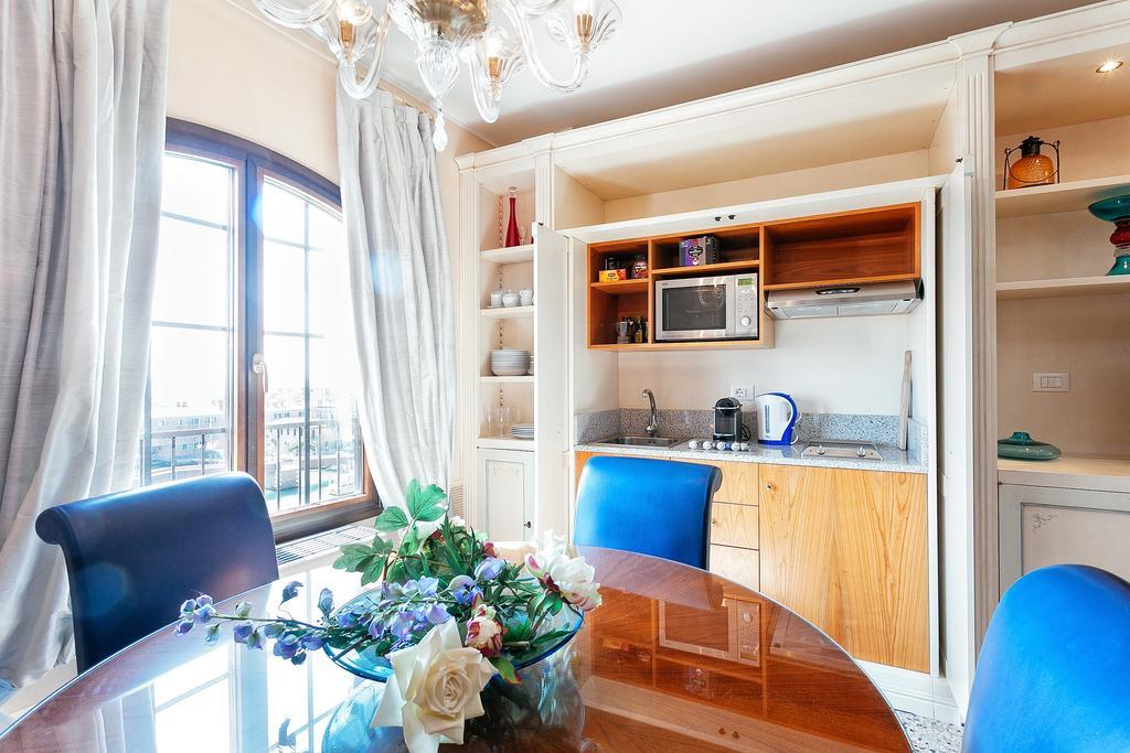 Deluxe Apartments Lagoon View Venice Luaran gambar