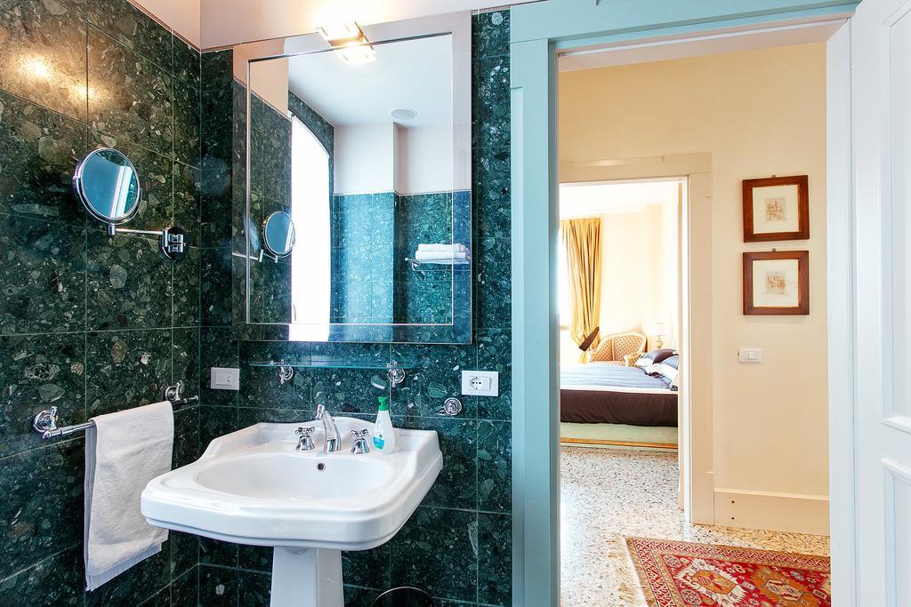 Deluxe Apartments Lagoon View Venice Luaran gambar