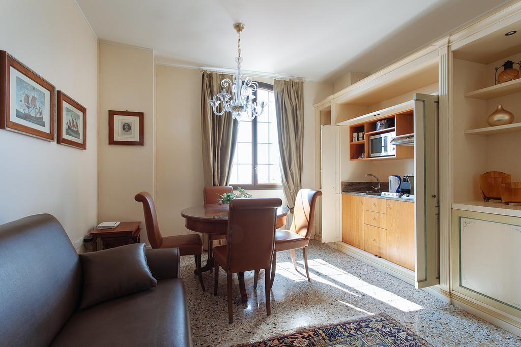 Deluxe Apartments Lagoon View Venice Luaran gambar